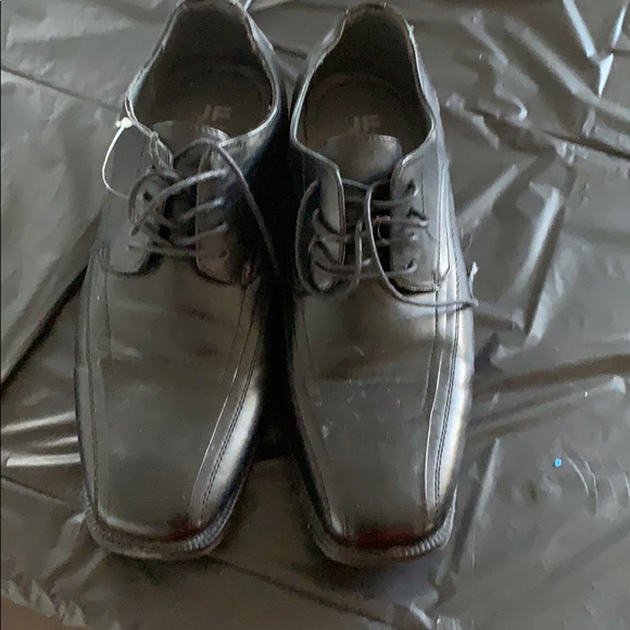 Business/Church shoes - Picture 2 of 3
